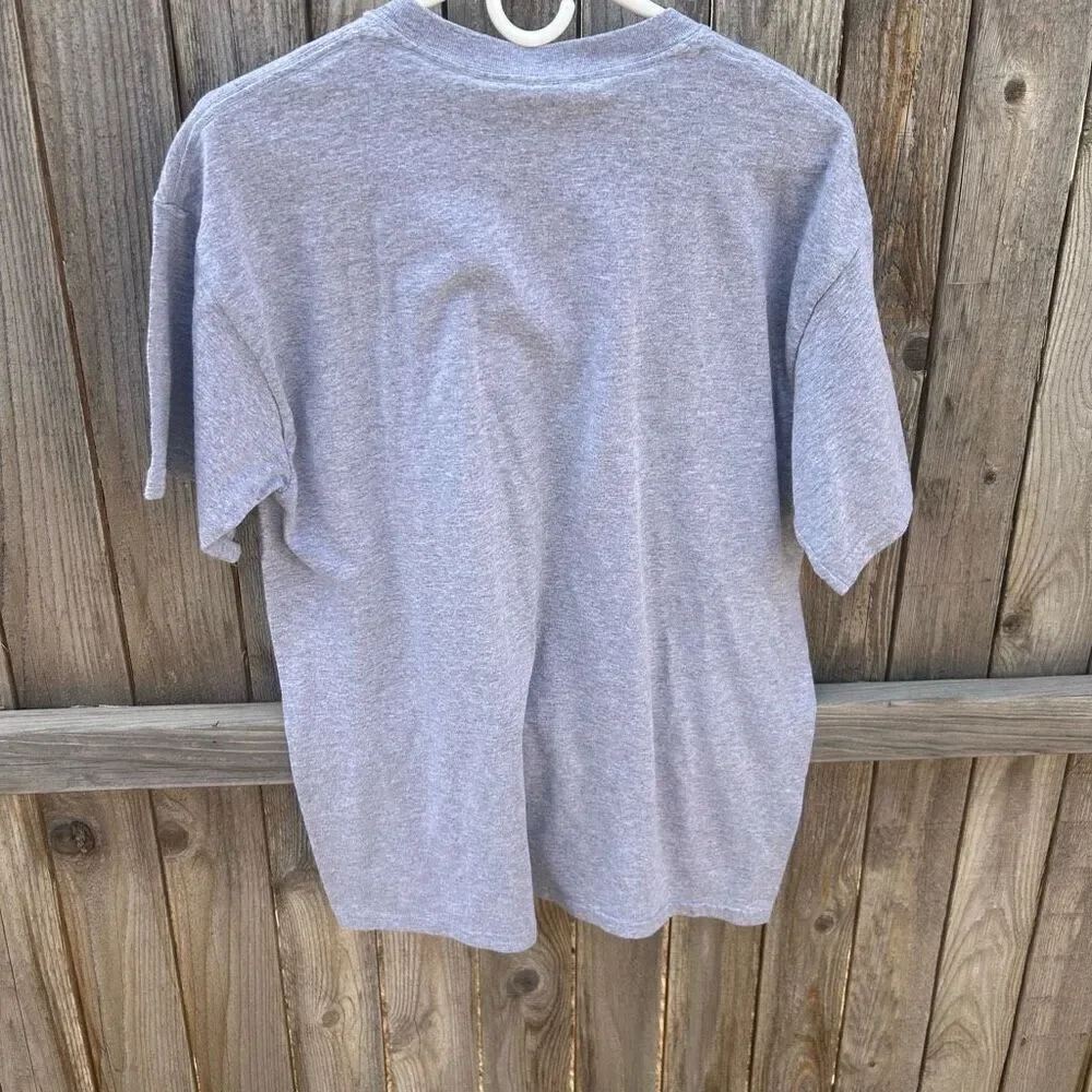 Gildan tshirt short sleeve angel size large